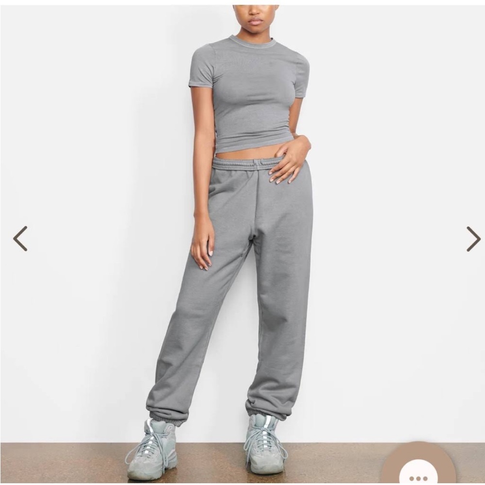 SKIMS Outdoor Fleece - Joggers and Sweatshirt